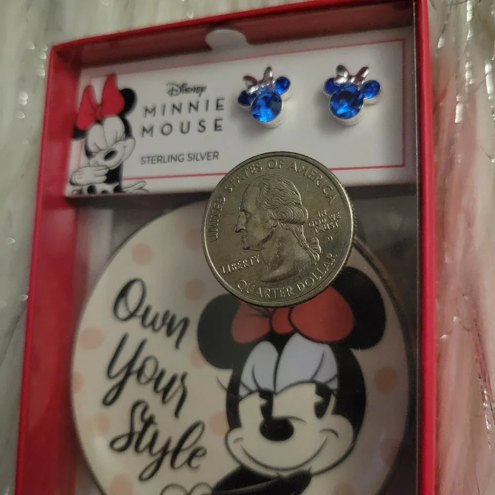 Disney Minnie Mouse Stud Earring and Trinket Dish Set - Picture 2 of 5